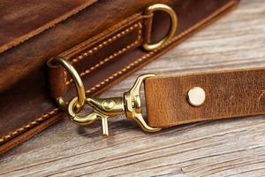 กระเป๋าสะพายหนังทนทานกระเป๋าสะพายไหล่ใส่แล็ปท็อปสำหรับเดินทางเพื่อธุรกิจกระเป๋าหนังแฮนด์เมดแบบเรียบง่าย - Product Image 5