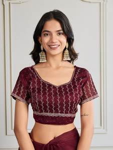 ส่าหรีสำหรับงานแต่งงานผ้าชีฟองเนื้อนิ่มแบบพรีเมี่ยมพร้อม C pallu งานปักลายทั้งหมดกับงานสวารอฟสกี้ - Product Image 3