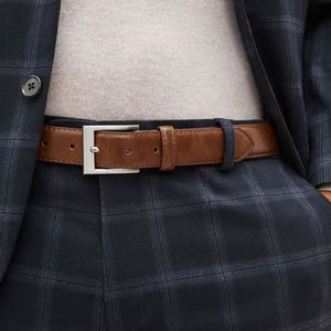 Ceintures en cuir de vachette élégantes et durables pour hommes Vente en gros de haute qualité Différents styles Couleurs Boucles en cuir véritable tendance - Product Image 1