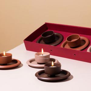 เชิงเทียนโลหะเคลือบสีสำหรับตกแต่งบ้านและคริสต์มาส - Product Image 4