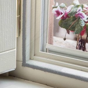 Moustiquaire grise 150x180 cm pour fenêtres avec velcro anti-insectes et ruban adhésif pour usage domestique/bureau - Product Image 3