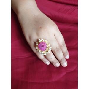 Grande bague en pierre rose faite à la main avec perles pour femmes vêtements de fête traditionnels bijoux ethniques bague réglable - Product Image 2