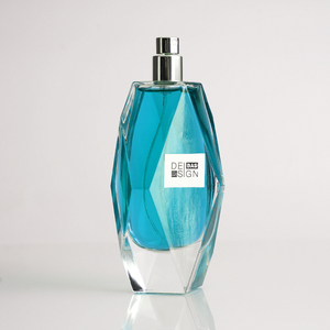 Directo de Fábrica, Botella de Perfume de Vidrio Vacía de 50 ml con Diseño Geométrico Único y Cuerpo Facetado para Marcas de Fragancias de Diseñador - Product Image 4