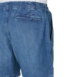 Shorts décontractés pour hommes, respirants, fabriqués en usine, en tissu uni, effet délavé, avec cordon de serrage et design personnalisé - Product Image 5