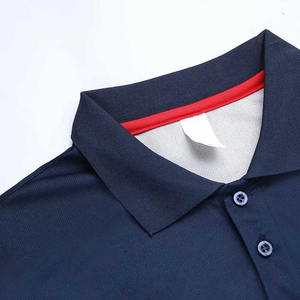 เสื้อโปโลผ้าโพลีเอสเตอร์สำหรับผู้ชาย, เสื้อเชิ๊ตกอล์ฟดีไซน์สีทึบระบายอากาศได้ดีปักลายผ้าฝ้ายถักแขนสั้น - Product Image 4