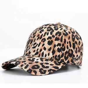 Logos personnalisés de haute qualité imprimés par décharge sur tissu maillé avec strass brillants - Product Image 4