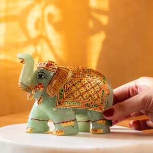 Elefante de Aventurina Verde con Arte Meenakari, Diseño Estilo Feng Shui para Ocasiones de Diwali - Product Image 4