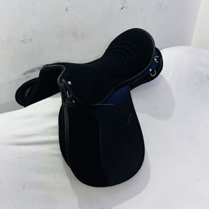 Selle Western Horse Endurance de haute qualité Matériau synthétique Arbre en fibre de verre Tailles personnalisables Fabricant en Inde - Product Image 1