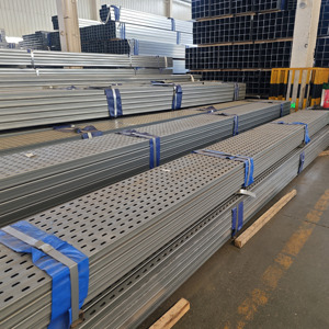 Supports et rails de montage pour panneaux solaires photovoltaïques en acier ZAM en forme de U, longueur personnalisable, 41*21 41*41mm - Product Image 1