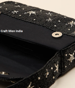 กระเป๋าสะพายข้างทรงสี่เหลี่ยมผืนผ้าลายสัตว์สไตล์โบฮีเมียนสำหรับผู้หญิงอินเดีย ปิดด้วยแม่เหล็ก ประดับลูกปัด น้ำหนักเบา เป็นมิตรกับสิ่งแวดล้อม เหมาะสำหรับงานกลางคืน - Product Image 2