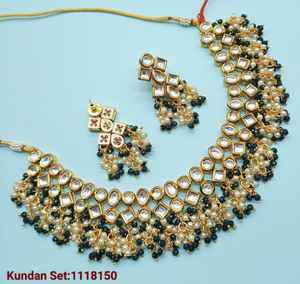 ENSEMBLE DE BIJOUX INDIENS TRADITIONNELS ET À LA MODE EN CUIVRE ENSEMBLE DE BIJOUX DE MARIAGE POUR FEMMES BOUCLES D'OREILLES ET COLLIER - Product Image 2