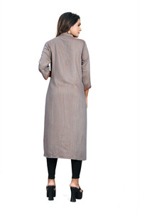 Kurta en rayonne traditionnelle et moderne pour femme Design polyvalent pour toutes les occasions Coupe confortable d'Inde - Product Image 4