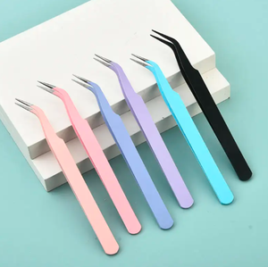 ANAAIF Pince à cils à pointe en fibre de haute densité, extension de faux cils pointus et incurvés pour l'épilation des sourcils - Product Image 1