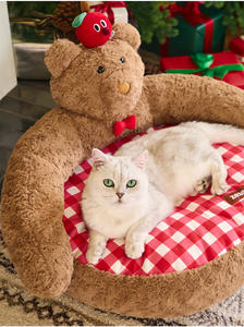 Sofa Hewan Peliharaan Berbentuk Boneka Beruang Mewah |   Tempat Tidur Anjing & Kucing yang Nyaman |   Desain Beruang Apel Liburan untuk Dekorasi Rumah Musim Dingin - Product Image 5