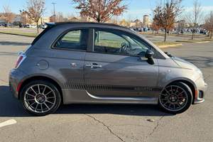 Fiat 500C Abarth Cabriolet 2013 d'occasion, sans réserve, boîte manuelle 5 vitesses, turbo 4 cylindres, non modifiée - Product Image 3