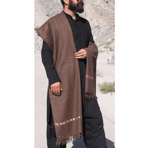 ผ้าคลุมไหล่ผู้ชายสีพื้นเรียบง่ายสำหรับฤดูหนาว ลดราคา ดีไซน์ใหม่ที่ดีที่สุด ผ้าคลุมไหล่ฤดูหนาวระบายอากาศได้ดีสำหรับผู้ชาย บริการ OEM รุ่นล่าสุด - Product Image 1