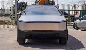 Tesla Cybertruck Serie FOUNDATION, Volante a la Izquierda, 300-400 CV, 400-500 Nm - Product Image 6