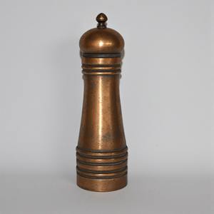 Ensemble de moulin à poivre et shaker en laiton fabriqué à la main avec finition polie en cuivre conçu pour les intérieurs de salle à manger décoratifs - Product Image 2