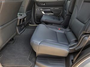 USADO - TOYOTA - SEQUOIA - PLATINUM - 4x4 - EN VENTA - LISTO PARA ENTREGAR - ENTREGA A DOMICILIO - Product Image 4