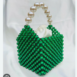 Bolso Tote con cuentas de cristal de dos tonos rojo y verde, forma rectangular estructurada, disponible a precios al por mayor.. - Product Image 5