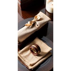 Elegantes servilleteros de madera con intrincados diseños grabados con láser y perfectos para mejorar la decoración de mesas de comedor festivas - Product Image 2