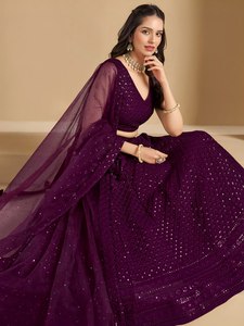 Lehenga Choli Tradicional de Georgette Más Vendido, con Bordado Pesado de Resham y Lentejuelas, de Secado Rápido, Ideal para Fiestas y Ocasiones Festivas - Product Image 5