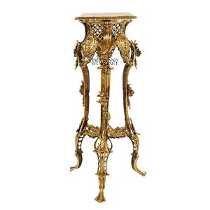 โต๊ะข้างทรงกลมขนาดเล็กหรูหรา ท็อปหินอ่อน พร้อมฐานแกะสลักลายทองคำเปลวอย่างประณีต สำหรับตกแต่งมุมพระราชวัง - Product Image 4