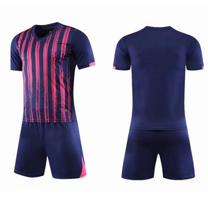 Vêtements de sport Uniformes personnalisés à manches courtes Combinaison d'entraînement de football vierge Maillot de football et shorts Uniforme de football pour hommes et femmes - Product Image 6
