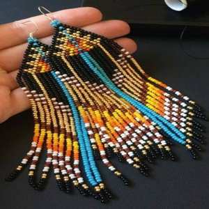 Pendientes de aro con cuentas de semillas personalizables a la moda hechos a mano para mujeres y niñas, diseño de gancho de borla larga, fiesta de uso diario - Product Image 2