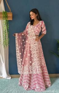 Indian Boutique High on Demand Pink Calidad Premium Elegante Impresionante Lehenga Choli Ropa étnica Ropa de fiesta Ropa de novia Mujer - Product Image 2