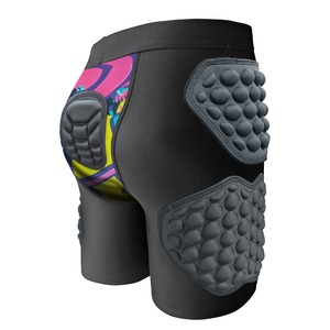 Shorts de compression rembourrés de protection noirs pour hommes SHENOCHI, personnalisés, pour le football américain, en EVA, sport, séchage rapide - Product Image 6