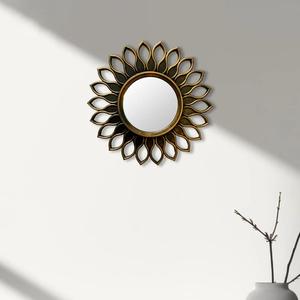 Elegante espejo de pared Golden Sunburst, acento decorativo único para sala de estar, dormitorio, entrada con diseño moderno radiante - Product Image 2