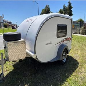 Ligero de aluminio todoterreno RV Tear Drop Camper Cama interna de nuevo diseño para 4 parejas Camión Camping Remolques de viaje - Product Image 5