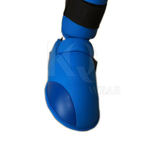 Dynamic Leather Shin <b>Pads</b> Lightweight Professional Protection Adjustable Comfortable Fit Perfect for Football Training <b>Practice</b> - Product Image 5