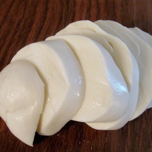 Wholesale Premium Mozzarella Cheese, 40% Fat Approx. 15 KG Blocks - Product Image 1
