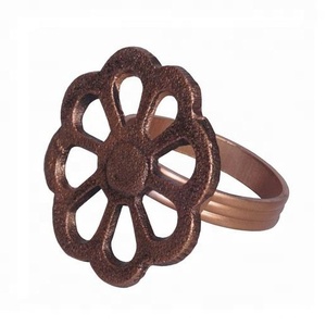 Rond de serviette design en métal, vaisselle de fête stockée - Product Image 2