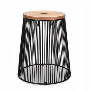 Tabouret moderne de créateur assis Mobilier haut en bois de luxe Chaises pliées Restaurant Usage domestique Style européen Ottoman pour enfants - Product Image 5