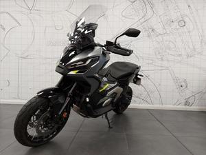 Motocicleta Todoterreno Honda Forza 750 de Alto Rendimiento, Motor de 4 Tiempos, 8 Válvulas, SOHC, Bicilíndrico en Paralelo, Refrigeración Líquida - Product Image 4