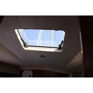 Beneteau 30.5 - Pièces et accessoires - Yacht à voile d'occasion 9.80x3.25m 1x18CV Moteur - Product Image 3