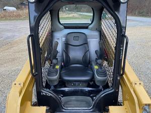 Cargadora compacta CAT 236D de 74hp DIT en venta - Product Image 4