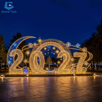 Weihnachtsmond-Rentier-Schlitten-Lichtskulptur mit individuellem Fotoposten für festliche Nachtabfertigungen