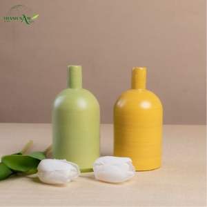 Jarrón de Bambú Hilado de Color Minimalista con Forma Enrollada, Ecológico y Duradero para Decoración de Interiores Art Deco - Product Image 1