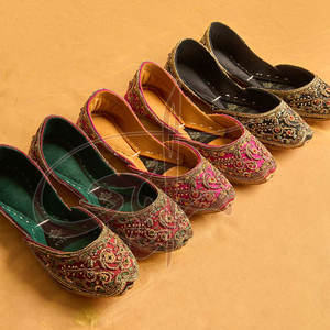 Best Selling Cheap Price Women Khussa Latest Fashion <b>Design</b> Custom Color Size Anti-Slippery High Quality Genuine Leather All - Product Image 5