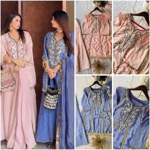 Ensemble traditionnel indien de designer en pur chinon avec broderie lourde de sequins, haut et palazzo avec bordure en dentelle dorée et dupatta - Product Image 2