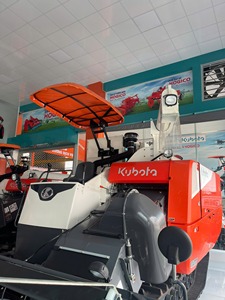 Moissonneuse-batteuse Kubota DC120X 120 CV 2026 haute performance pour la récolte du riz, fabriquée en Thaïlande - Product Image 6