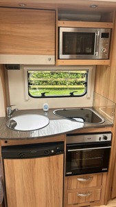 Mini caravana Bailey Persuit 4x4 para 4 personas - Product Image 4