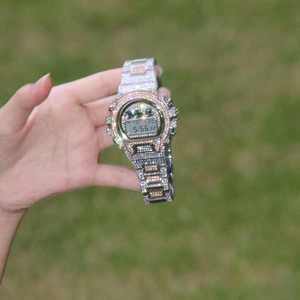 Montre personnalisée Camo Blanc Noir DW6900 Lunette VVS Moissanite Buste Down 925 Silver Hip Hop Iced Out Jewelry - Product Image 3