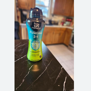 Buy Downy Unstopables Fusions scent beads Fast Delivery Premium Quality scent beads for long lasting freshness - Product Image 2