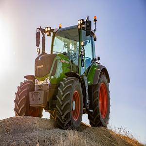 ซื้อรถแทรกเตอร์แปรผัน300 Fendt สำหรับโซลูชันการทำฟาร์มที่ทันสมัยพร้อมคุณสมบัติคุณภาพระดับพรีเมียมและตัวเลือกการจัดส่งที่รวดเร็วในราคาไม่แพง - Product Image 5
