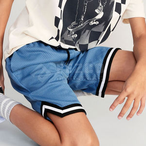 กางเกงขาสั้นตาข่ายสำหรับผู้ชายแบบปรับแต่งได้สไตล์ลำลองสีทึบมีให้เลือก2025ราคาที่ดีที่สุด - Product Image 2